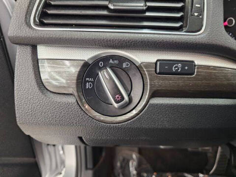 2016 Volkswagen Passat V6 SEL Premium