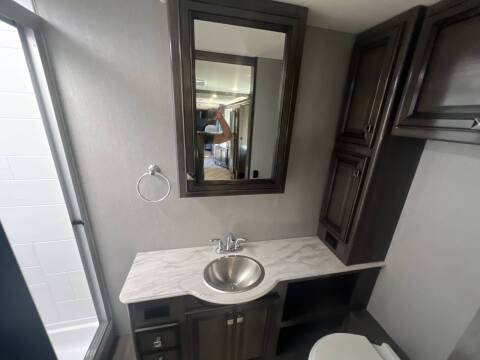 2020 Holiday Rambler Invicta