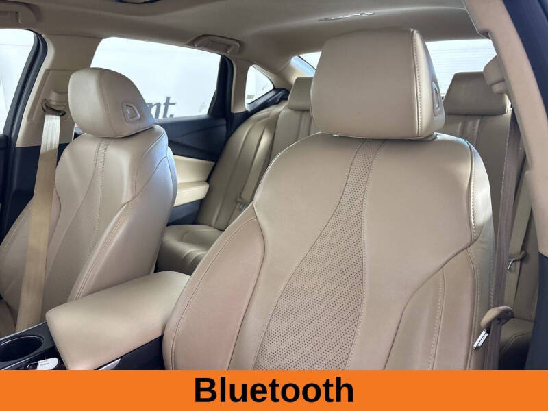 2025 Acura TLX w/Tech