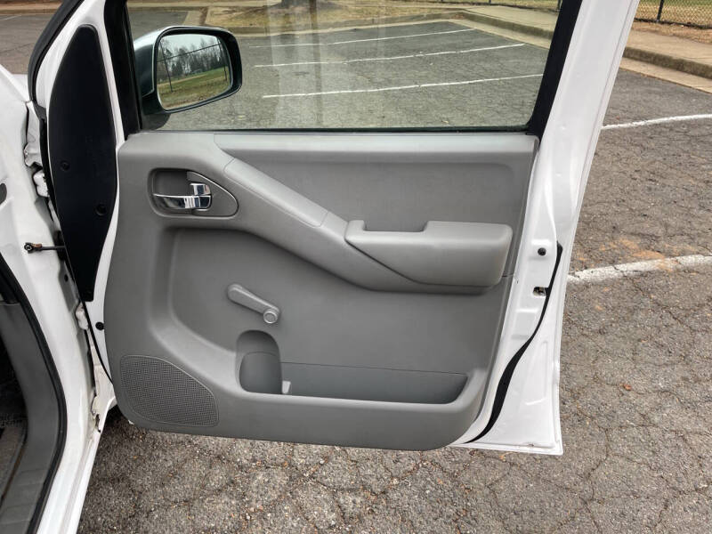 2012 Nissan Frontier SV