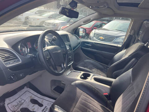 2016 Chrysler Town and Country Limited