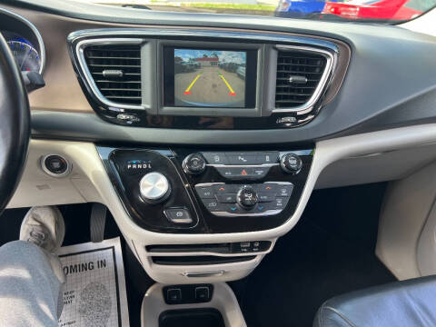 2018 Chrysler Pacifica Touring L