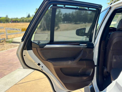 2007 BMW X5 4.8i
