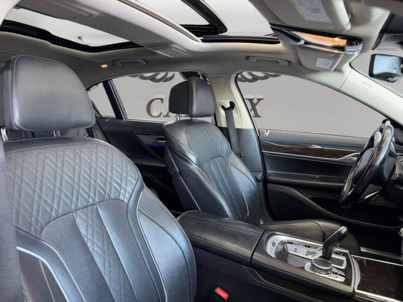 2020 BMW 7 Series 740i