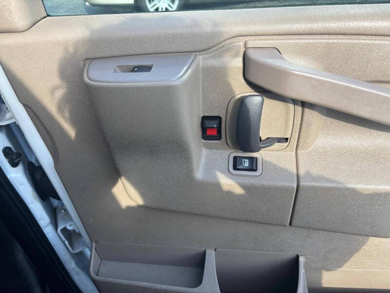 2021 Chevrolet Express 2500