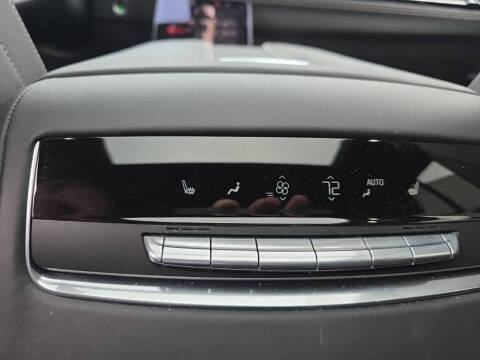 2025 Cadillac Escalade-V