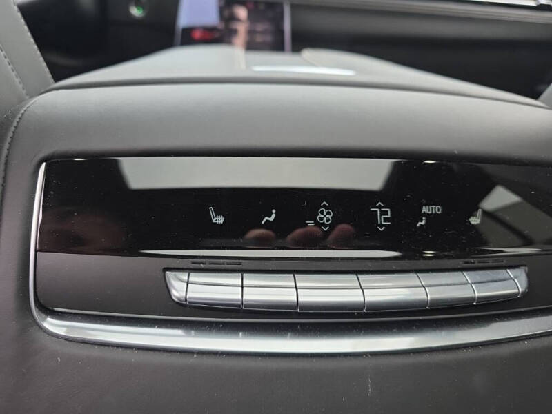 2025 Cadillac Escalade-V