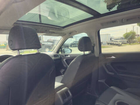 2018 Volkswagen Tiguan 2.0T SEL