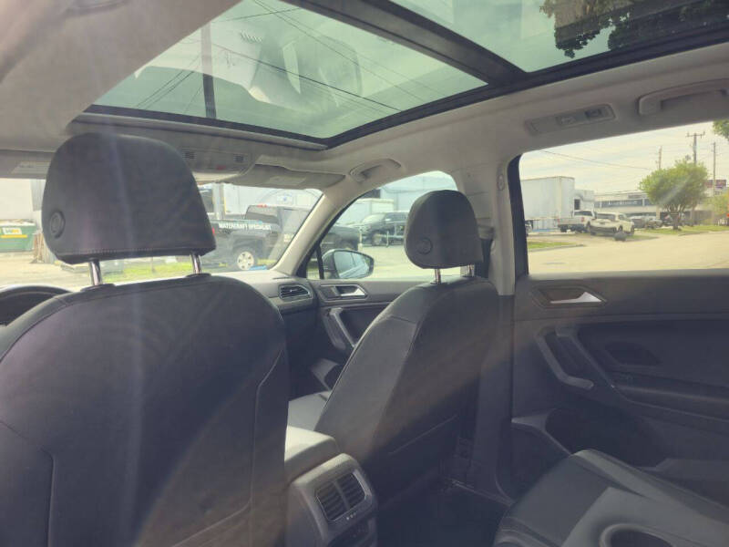 2018 Volkswagen Tiguan 2.0T SEL