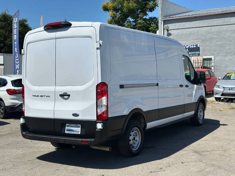 2022 Ford Transit 250