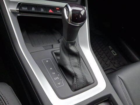 2025 Audi Q3 quattro S line Prem Plus 45 TFSI