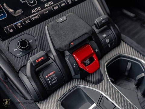 2023 Lamborghini Urus Performante