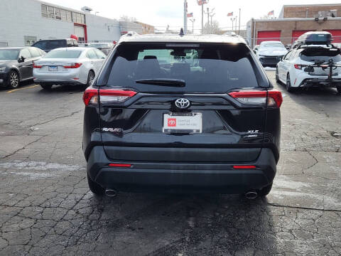 2025 Toyota RAV4 XLE