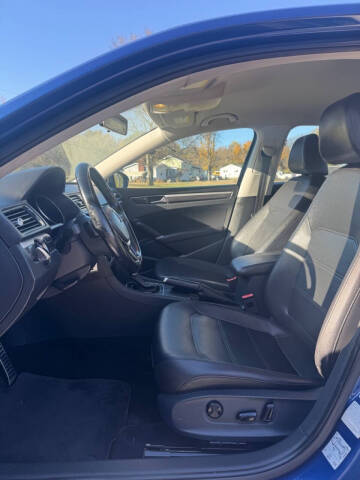 2017 Volkswagen Passat 1.8T R-Line