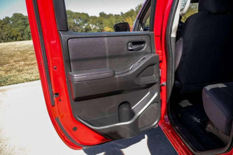 2022 Nissan Frontier S