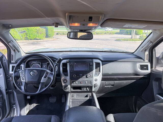 2018 Nissan Titan SV
