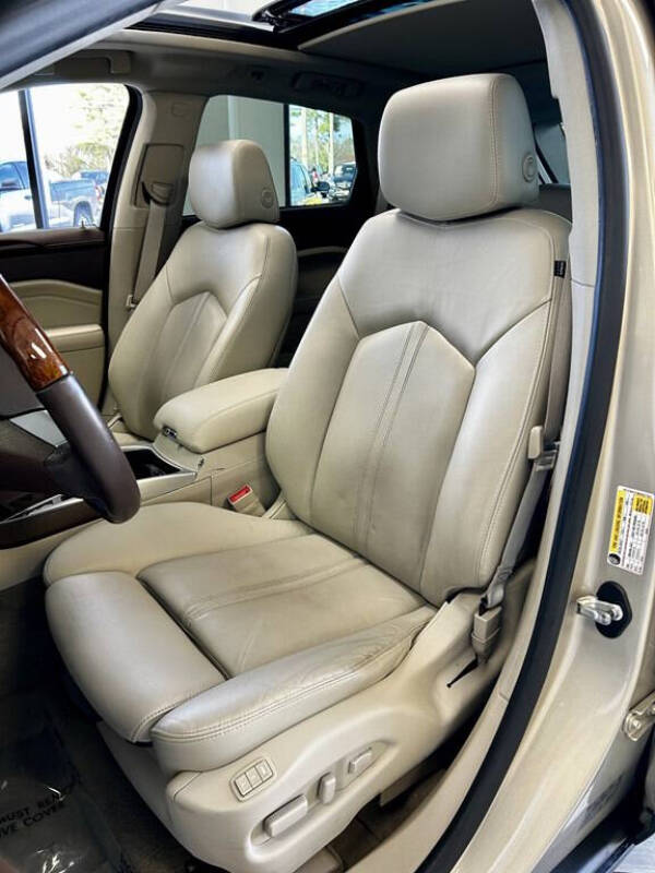 2011 Cadillac SRX Luxury Collection