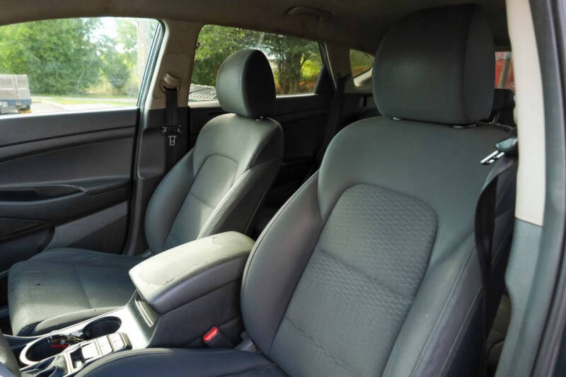 2020 Hyundai Tucson SE