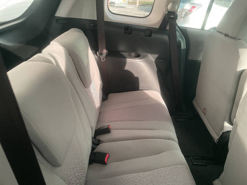 2012 Mazda MAZDA5 Sport