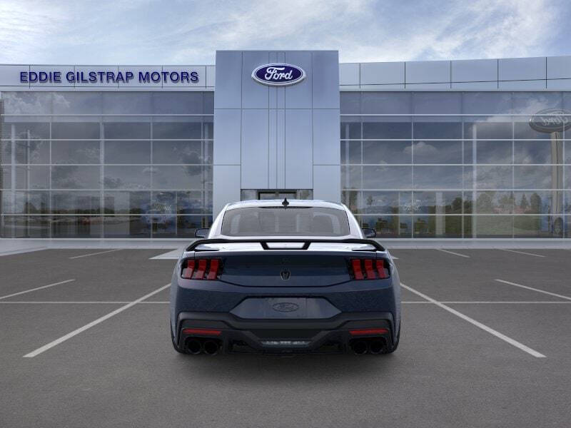 2026 Ford Mustang Dark Horse