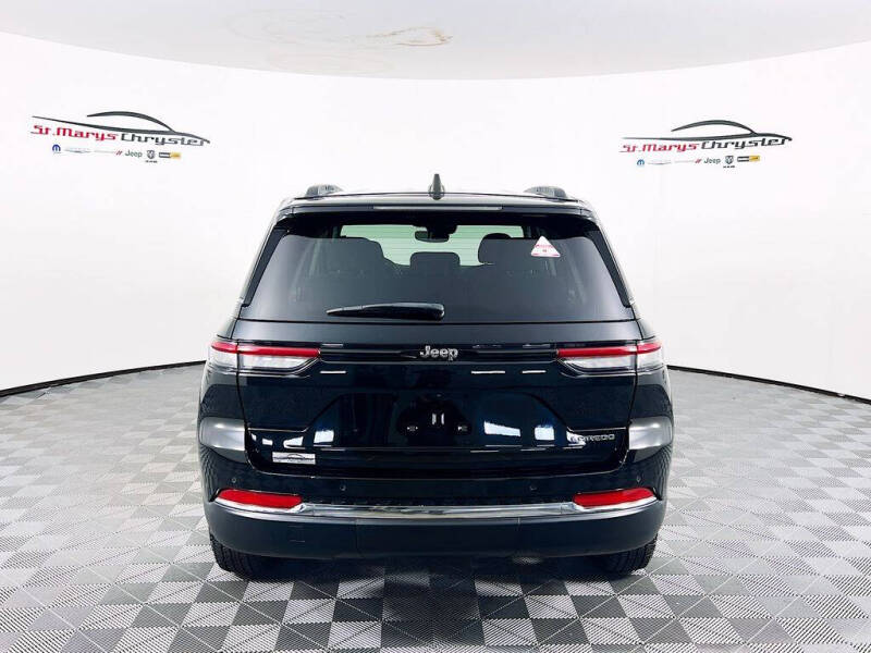 2023 Jeep Grand Cherokee Laredo
