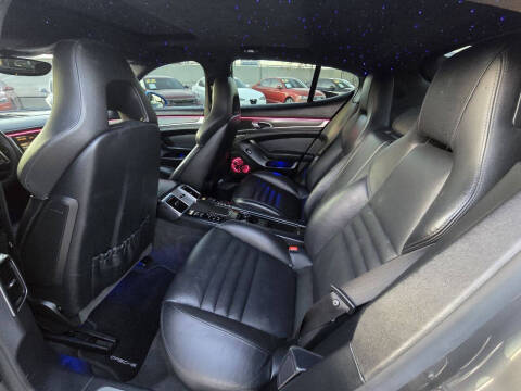 2014 Porsche Panamera GTS