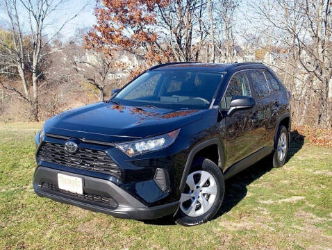 2020 Toyota RAV4 LE