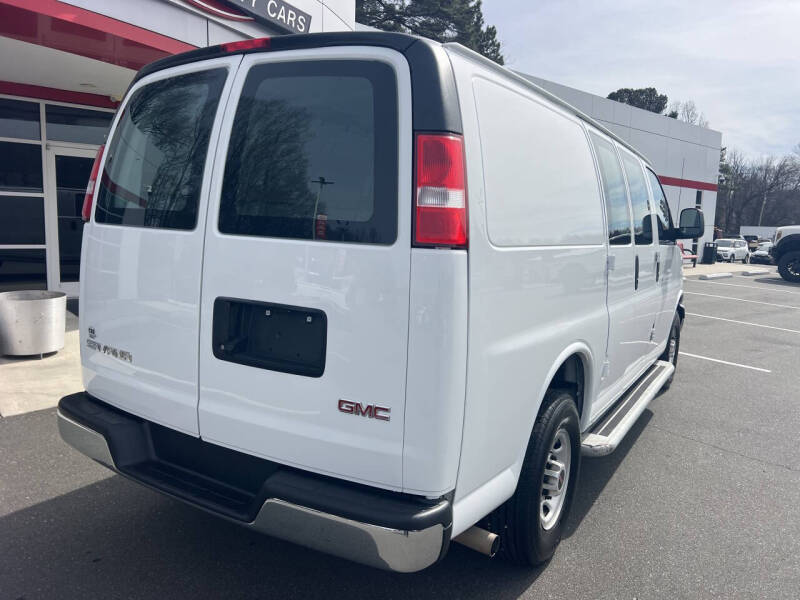2024 GMC Savana 2500