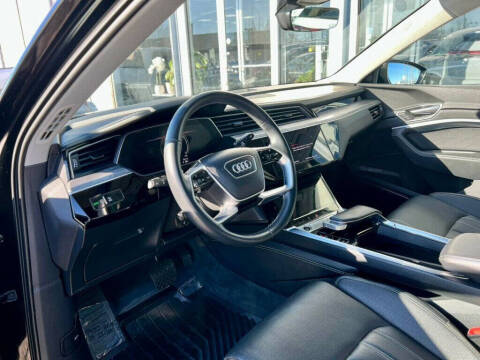 2024 Audi Q8 e-tron quattro Prestige