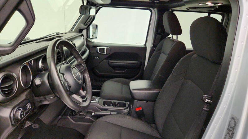 2023 Jeep Gladiator