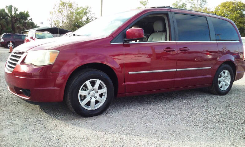 2010 Chrysler Town and Country Touring Plus