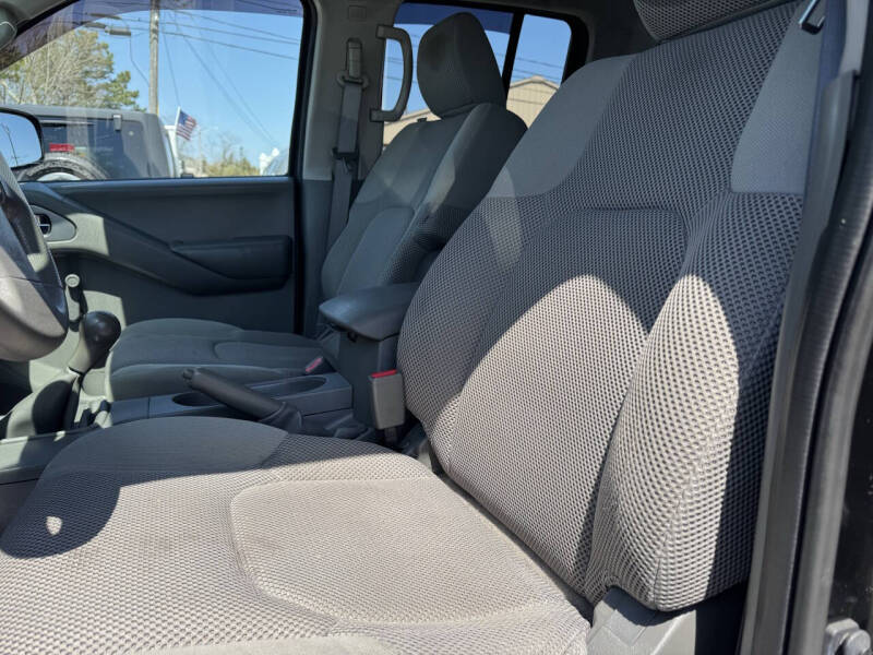 2013 Nissan Frontier S