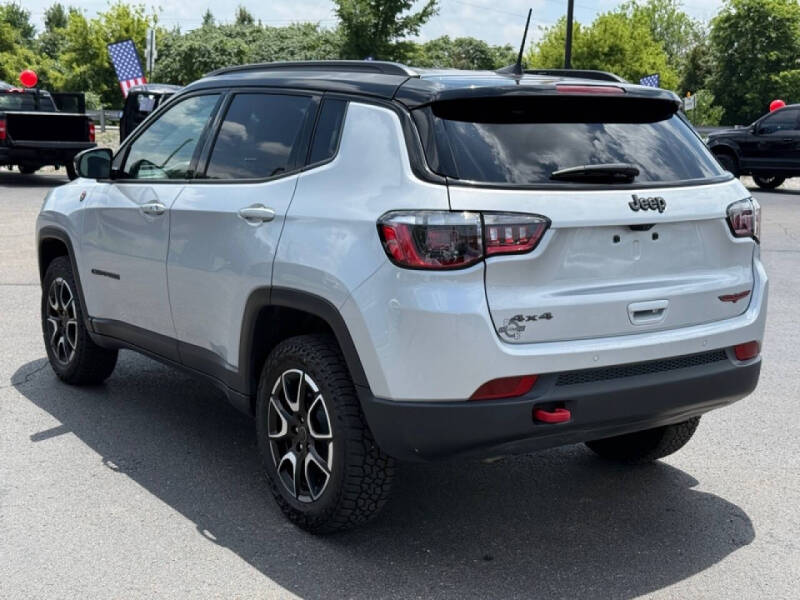 2025 Jeep Compass Trailhawk