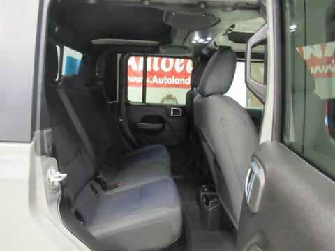 2021 Jeep Gladiator Willys