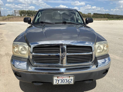 2005 Dodge Dakota SLT