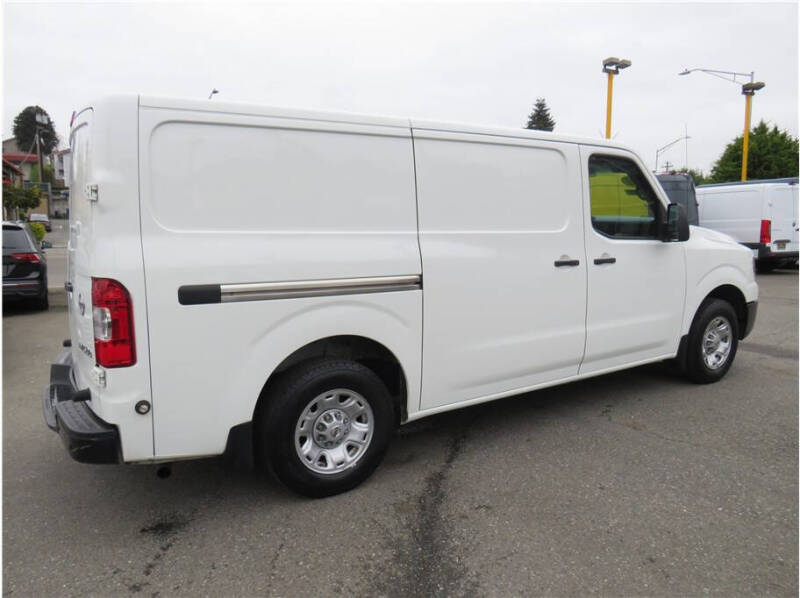 2021 Nissan NV