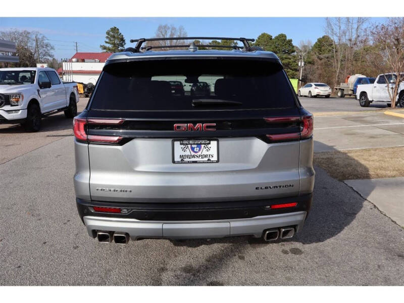2024 GMC Acadia Elevation