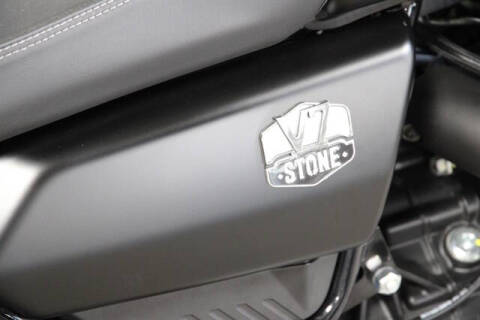 2021 Moto Guzzi V7 Stone
