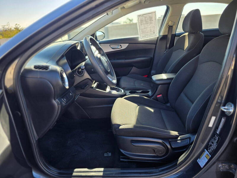 2022 Kia Forte FE