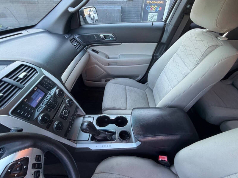 2014 Ford Explorer