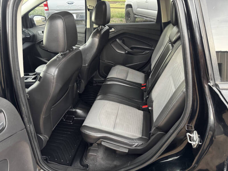 2017 Ford Escape SE - Photo 9