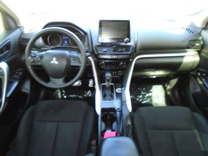 2022 Mitsubishi Eclipse Cross LE