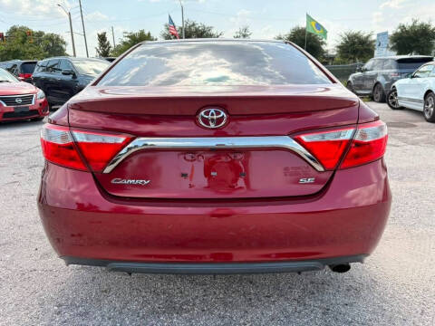 2015 Toyota Camry SE