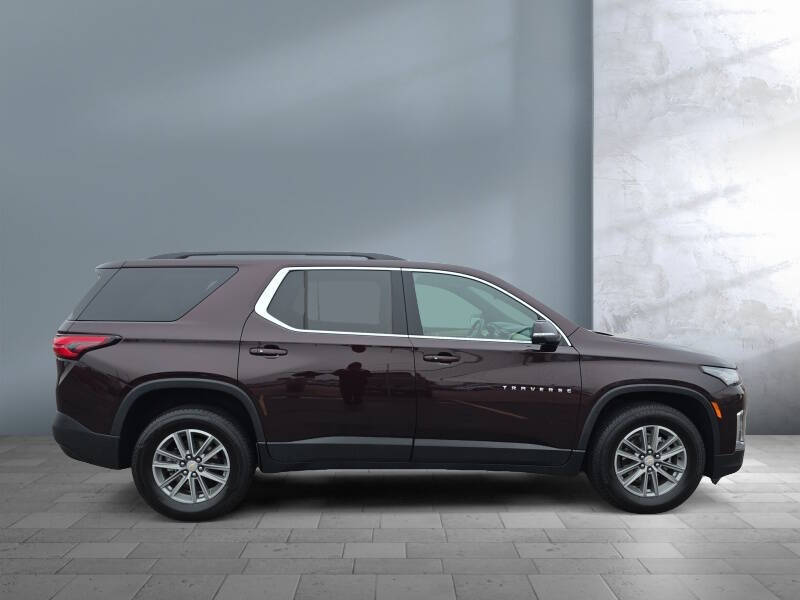 2022 Chevrolet Traverse LT Cloth