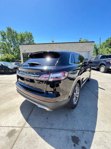 2019 Lincoln Nautilus Select