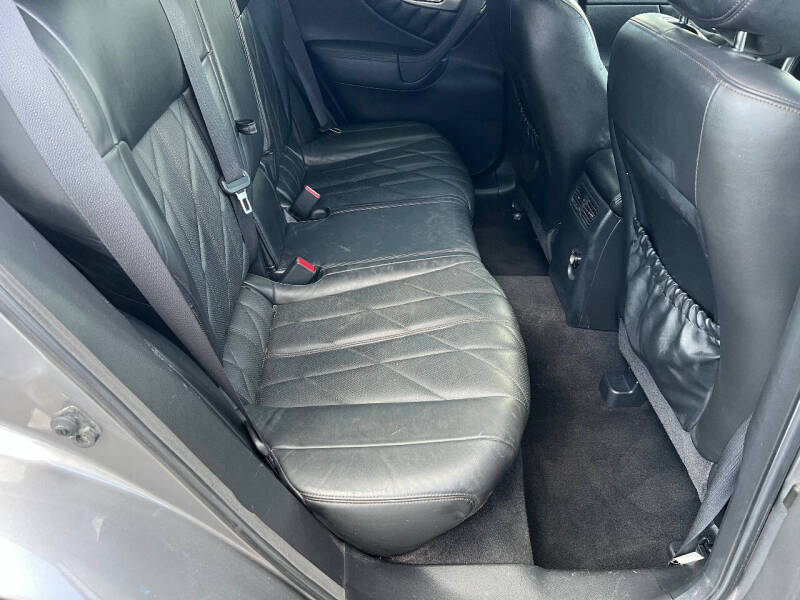 2010 Infiniti FX35
