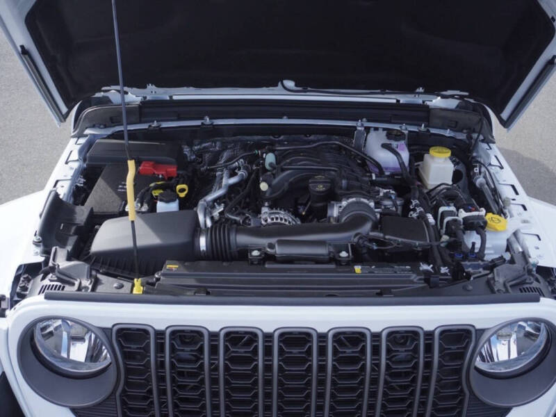 2025 Jeep Gladiator Sport