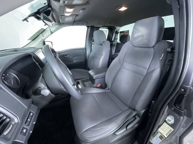 2022 Nissan Frontier S