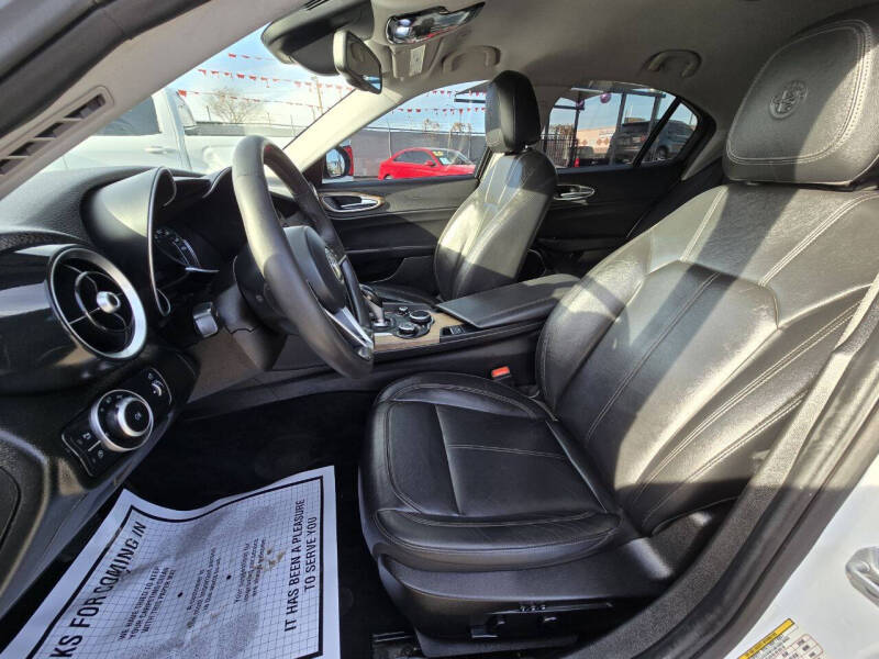 2017 Alfa Romeo Giulia Ti