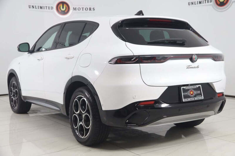 2024 Alfa Romeo Tonale Hybrid Ti